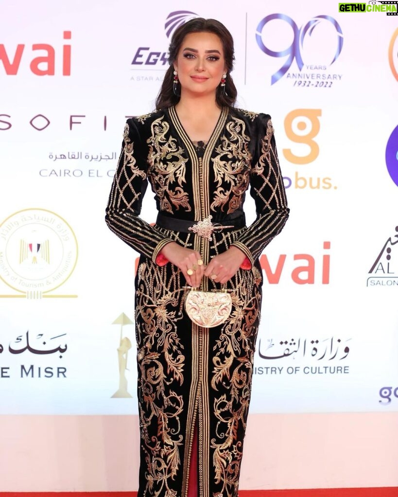 Heba Magdi Instagram - ختام مهرجان القاهرة السينمائي في دورتة ٤٤ @cairofilms ________________ Caftan from @romeo_couture_officiel MUA @ayarady_makeup_artist Hair @haythamamin2012 Jewelry @dimajewellery Photo by @eslamm.faroukk