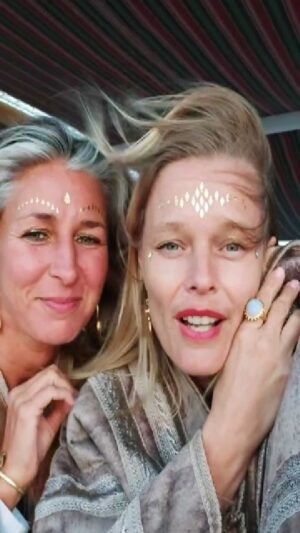 Helena Houdová Instagram - ❤️💥Posíláme světlo z Egypta💥❤️