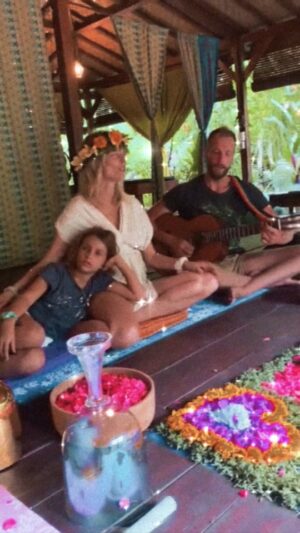 Helena Houdová Instagram - 42x around the Sun.
And I got so loved up.
I feel so full of love. 
So full of gratitute.
So filled up with magic.

Thank you my Bali family for holding me, seeing me, hearing my voice and heart.
I am rebirthed❤

I love walking this journey with you.❤❤❤

42krat okolo slunce.
Citim se tak milovana..
Naplnena laskou.
A tak vdecna. Uz treti den jen placu slzy vdecnosti🙏
Z magickeho zivota, ktery si tvorim

Dekuju Bali rodino za vase drzeni, lasku, a vyslyseni meho hlasu a srdce..
A vam vsem za tolik laskyplne energie, kterou mi posilate skrze slova nebo telepaticky vasim srdcem..
Znovuzrozena❤

Miluju sdilet svoji cestu s Vami❤❤❤

Dekuju🙏🙏🙏
S laskou 
Helena