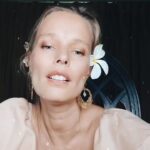 Helena Houdová Instagram - And I bow to you my beautiful Sisters.. And I honor you. I see you. I hold you. I hold you in my heart and I thank you for holding me in yours. ❤ I love you. Sacred Woman just finished and I feel deepest gratitude for our journey together.. ❤ Helena Klanim se Vam me nadherne sestry. Ctim Vas. Vidim Vas. Drzim Vas. Drzim Te ve svem srdci a dekuju, ze muzu byt v tom Tvem. Miluju Vas. Sacred Woman prave skoncila a nejhlubsi vdecnost mi prochazi celym bytim. Posvatne zeny, jste se mnou❤ Helena #vdecna #dekuju Planet Earth