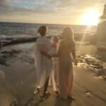 Helena Houdová Instagram - I am HOME. When I stepped out of the plane in Kona, I had tears in my eyes. Yes, I do feel home in most places on Mother Earth But Hawaii calling is special. it's the call of my soul to come back to Lemuria. To honor my timelines in the world where we lived united. Where divine feminine was bowed to and respected. Where s€xuality was sacred and used for healing and nurturing in the purest love and gratitude. Where we ruled the world in Union and oneness from love and not fear. I am home. And my journey of remembering continues.. Thank you star fam for welcoming me. I love you so much @laylaalunaa @daniels_u_n ❤️❤️❤️❤️❤️❤️❤️❤️❤️❤️❤️❤️❤️❤️❤️ Jsem DOMA. Když jsem vystoupila z letadla na malém letišti v Kone, měla jsem slzy v očích. Ano, cítím se doma téměř všude na planetě Zemi. Ale volání Hawaie je speciální. Je to volání mé duše, aby se vrátila zpět do Lemurie. Abych ctila moji časovou linku, kdy jsme žili v jednotě a propojení. Kdy bozske ženství bylo respektováno a uctíváno v každé ženě i muži. Kde naše s€xualni sila - nejčistší a nejposvátnější energie - byla využívána na léčení a vyživování. Kde jsme žili a tvořili v propojení, v jednotě a pochopení, že ja jsem jen jiná forma Tebe. Přišel čas změnit tisíce let utrpení a potlačování. A vytvořit si svět založen na lásce a ne strachu Jsem doma. A cesta rovzpominani si pokračuje..