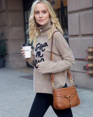 Helena Mattsson Instagram - If you’re on the lookout for a last minute gift, check out our luxury vegan handbags at  @carringtonava 😉 🎁 Use coupon HELENA25 for 25% off today! With each bag sold 5 trees will be planted with @onetreeplanted🌲🌲🌲🌲🌲🌍