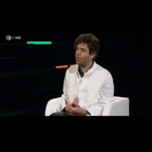 Hendrik Streeck Instagram - Ich war mal wieder zu Gast bei #Lanz. Zumindest in #dieanstalt. Und zwar dieses Mal mit meinem Kollegen #Drosten.
Thema: Wann ist ein Tag ein guter Tag😎

Den ganzen Ausschnitt gibt's unter 

https://www.zdf.de/comedy/die-anstalt/die-anstalt-vom-8-dezember-2020-100.html

.. Los geht's ab Minute 20.

Ich habe selten so gelacht. 😂

Jetzt weiß ich wen ich anrufen kann, wenn ich kurzfristig verhindert bin. #maxuthoff 
#lanz #zdf #dieanstalt 
#humor #gutgetroffen #teamwissenschaft #miteinanderstattgegeneinander
#gemeinsamgegendasvirus