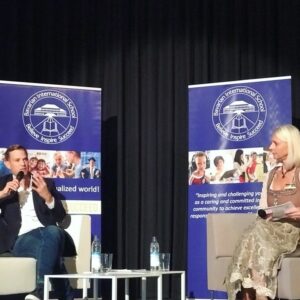 Hendrik Streeck Instagram - Interesting and sharp discussions with students of the @bavarian_international_school on measures, justifications and issues during the COVID19 pandemic
