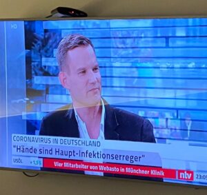 Hendrik Streeck Instagram - Finde den Fehler! 😂