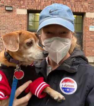 Henny Russell Instagram - Your vote is your voice! #VOTE 💙💙💙