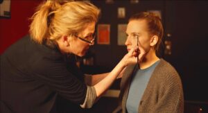 Henny Russell Instagram - JENSEN, a short film by Chloe Sarbib 🙌 @chloooooeeeee will have its world premiere in the Aspen ShortsFest! @aspenfilm Shot back in February 2020, starring the wonderful Sarah Deaver 🌟 @onlydeave The Director's Guild of America awarded JENSEN the Jury Award in the Best Women Student Filmmakers category! 🎥 CONRATS TO ALL!!!