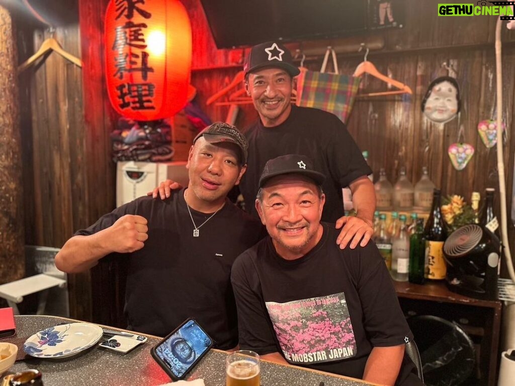 Hideo Nakano Instagram - サップ西成と7年ぶりの再会 サップの引退試合から 会ってない 嬉しいね 明日のブレイキングダウンのオーディションに期待‼ #instagram #enjoy #japan #instagood #happy #japan