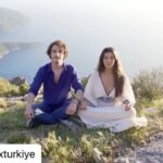 Hilal Saral Instagram - #Repost @netflixturkiye with @make_repost ・・・ #AşkınKıyameti çekimleri bitti ama sesinize ne oldu? @pinarrdenizzz @borankuzum