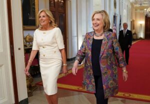 Hillary Clinton Instagram - I was honored to be back at the @whitehouse yesterday alongside @flotus to celebrate the Japan Art Association's @praemiumimperiale Awards. ⁣
⁣
We need the arts to help us understand our past and present while inspiring us to create a better future. This year's laureates and grant recipients embody those values in their respective fields:⁣
⁣
Vija Celmins, Laureate for Painting⁣
Wynton Marsalis, Laureate for Music⁣
Robert Wilson, Laureate for Theatre & Film⁣
Olafur Eliasson, Laureate for Sculpture⁣
Diébédo Francis Kéré, Laureate for Architecture⁣
⁣
Rural Studio⁣
Harlem School of the Arts⁣
⁣
Congratulations to all the honorees!⁣
⁣
Photos: Getty, Reuters