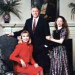 Hillary Clinton Instagram - Family portrait, summer 1991. #tbt⁣ ⁣ Photo: William J. Clinton Presidential Library⁣