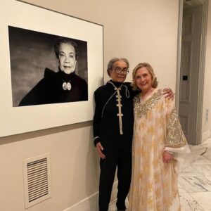 Hillary Clinton Instagram - There are few people who have done more to influence generations of Americans than my friend and mentor, Marian Wright Edelman. I was thrilled to help honor her at @smithsoniannpg last weekend.⁣
⁣
Marian has spent over six decades making life better for poor children and their families across the country.⁣
⁣
It would also be impossible to overstate Marian’s impact on my own life.⁣
⁣
I first met Marian when I was a first-year law student and heard her speak at Yale. She was the first African American woman to pass the Mississippi bar, was fighting for voting rights with the NAACP, and had opened a Head Start program for children in the Mississippi Delta who desperately needed it. She sat with Robert Kennedy in a shack in the Delta, opening his eyes to the realities of poverty in America. She joined Martin Luther King Jr.’s Poor People’s Campaign, dreaming of an America of equality and opportunity. And she created the Children’s Defense Fund to be a strong voice for poor children, children of color, and children with disabilities.⁣
⁣
Hearing her talk about her work changed my life. I went up to her afterwards and I said, “I’d like to work for you this summer.” I wanted to learn from her—and what an education it was.⁣
⁣
For Marian, it has always been about children and families.⁣
⁣
She helped to open public schools to children with disabilities in the 1970s, an effort I was honored to be part of. She worked to expand Medicaid in the 1980s to cover more pregnant women and more children in need. She stood with me and others in the 1990s to create the Children’s Health Insurance Program, improve foster care, and create Early Head Start. She fought to build a bipartisan movement to dismantle the school-to-prison pipeline and reform our criminal justice system. And she’s spent countless hours mentoring the next generation of activists.⁣
⁣
She has given children all over this country the opportunity to live up to their God-given potential, and we are all the grateful beneficiaries of her noble and necessary mission. Thank you, Marian, and congratulations. #PortraitOfaNation