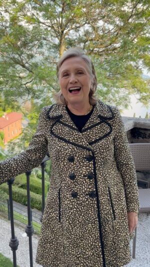 Hillary Clinton Instagram - I’m a Dandelion—and maybe you’re one too. In the run-up to the 2023 United Nations Climate Change Conference, join me in holding leaders accountable and commit to urgent climate action. 

Women around the world are pushing for change—and where women lead, action follows.