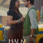 Hina Khan Instagram - Whispering love through the gentle melodies of ‘Halki Halki si’ 🎶💕 📌Full Song Now Exclusively on @Playdmfofficial YouTube Channel (Link in Bio) @munawar.faruqui @aseeskaurmusic @saaj__bhatt @anshul300 @sanjeevchaturvedi_music @tru_makers @gauravarora08 @vickysandhudesigns @sankalp1 @amitkridey @virginmusicin @desimusicfactory @raghav.sharma.14661 #HalkiHalkiSi #HinaKhan #MunawarFaruqui #AseesKaur #Saajbhatt