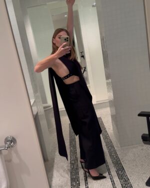 Holland Roden Instagram - I play a teenager on @teenwolf and the movie picks up 15 years later to play a woman in my mid 30s. I wanted to make sure I was dressed age appropriately for both decades on the @teenwolf press day. 

@teenwolf premieres JAN 26th on @paramountplus and the TEEN WOLF POSCAST IS IN THE LINK IN MY BIO❤️
With @jeffdavis1375 on this week!! 
@howlerbacknowpodcast 

This dream team always takes care of me and I’m so grateful for them 
@karenraphael 
@robertti 
@jessiestellarhair 

Outfit: @lbv.ofcl 
Shoes: @paulandrew
Earrings and ring: @lilouparis.us
Ring: @mara.paris