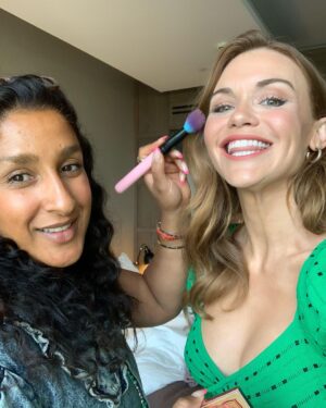 Holland Roden Instagram - @paramountplus 
thank you for having us! @teenwolf 
Happy UK Launch 🚀 

Epic +1 @eclipse.mgmt.ent 
These glam fairies were lifesavers!!
💄 @miramakeup 🌟

👗@karenraphael 🥂

Top and skirt: @rvnnyc
Shoes: @brothervellies
Clutch: @btblosangeles

Also shout out to those caterers!!!! Best food I think I have ever had at a work event and that’s saying a lot 🍭