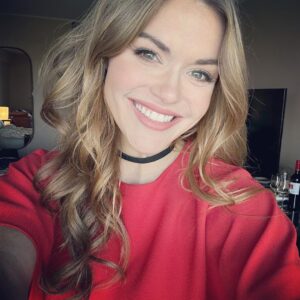 Holland Roden Instagram - Photo title: Handmade Botox 

So incredibly grateful for our @teenwolf family 

#nyccomiccon 
Teen Wolf: The Movie hits @paramountplus Jan 26th!! 

AND THANK YOU!!!! For all the BIRTHDAY WISHES!!🎉
💄 @danielleestorino 
@betsyelisaagency

That cookie was so F-ing good.