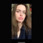 Holland Roden Instagram - When my family went out for a holiday lunch, and I had to stay home Bc of traveling outside the U.S. COVID testing…. When left unattended…I discovered 2021 hair color shopping 🤦‍♀️🙄 To the last year of remote living 🍾 This pink hair trend…🥳 Bored of Boredom