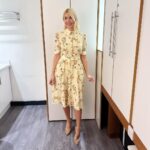Holly Willoughby Instagram - Morning Tuesday… see you on @thismorning at 10am. #hwstyle💁🏼‍♀️✨ dress by @lkbennettlondon ♥️