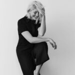 Holly Willoughby Instagram - Jumpsuit of joy alert! 🚨 It might be spring, but you can never go wrong with black, right? From timeless all-black pieces to beautiful prints and bright colours, my new edit for M&S really has it all. Jumpsuit – T691631 @marksandspencer @marksandspencerstyle #MyMarks #AD