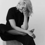 Holly Willoughby Instagram - Jumpsuit of joy alert! 🚨 It might be spring, but you can never go wrong with black, right? From timeless all-black pieces to beautiful prints and bright colours, my new edit for M&S really has it all. Jumpsuit – T691631 @marksandspencer @marksandspencerstyle #MyMarks #AD