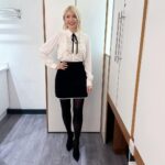 Holly Willoughby Instagram - Morning Tuesday … see you on @thismorning at 10am… the lovely @babatundecomedian is on our sofa today…#hwstyle💁🏼‍♀️✨ skirt by @sandroparis shirt by @boden_clothing ✨