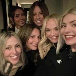 Holly Willoughby Instagram - Happiest of birthdays Baby! Wishing @emmaleebunton a very happy (early) birthday… love ya! 🎀 @shishib @nicoleappleton @christinelampard #nikidemetz 🩷🥳🥂💘