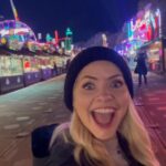 Holly Willoughby Instagram – @hydeparkwinterwonderland … Pure Christmas joy… thank you for having me… ♥️🎅🏻🎄