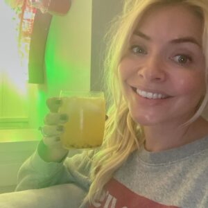 Holly Willoughby Instagram - Happy Friday… 🧚🏻