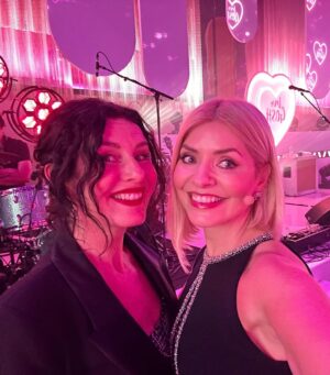 Holly Willoughby Instagram - What a wonderful evening and a complete honour to be hosting the Love GOSH gala dinner for Great Ormond Street Hospital @greatormondst Thank you to everyone who came and dug deep to raise an ENORMOUS amount of money to go  towards a new state-of-the-art Children’s Cancer Centre at GOSH. Always grateful for my lovely date @patsyoneillmakeup and really enjoyed meeting Gareth who spoke so honestly about his daughter Sienna’s treatment for leukaemia… heart is full ❤️ special mention to Charlie Ross the auctioneer and @rebecca_ferguson and @feelinginsta who lit up the dance floor 💃🏻