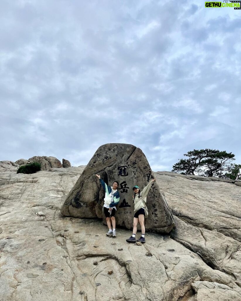 Hong Ji-hee Instagram - 관악산 등산 후 먹은 태국 음식은 감동….🥹 체력이 남네? 다음엔 어디를 가보까😎💙