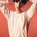 Hong Kyung Instagram - @esquire.korea