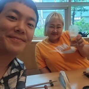 Hong Yun-hwa Instagram - 🎂고맙습니다ㅎㅎ
삐약삐약🐥🐥