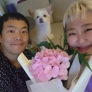 Hong Yun-hwa Instagram - 🎂고맙습니다ㅎㅎ
삐약삐약🐥🐥