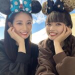 Honoka Akimoto Instagram - . Ernaちゃんとディズニーハロウィン👻 だいぶ早い段階で前髪くねくねになって おでこ全開マンになりました🦸 #ディズニー #ディズニーハロウィン ディズニーランド