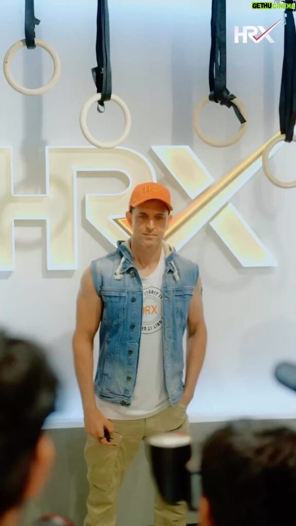 Hrithik Roshan Instagram - HRX 10 years. And we keep going. @hrxbrand