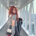 Huh Yun-jin Instagram – 빨강 스타킹은 청춘의 징표~
