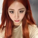 Huh Yun-jin Instagram - 해파리 (hey party!)