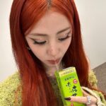 Huh Yun-jin Instagram - greeeen