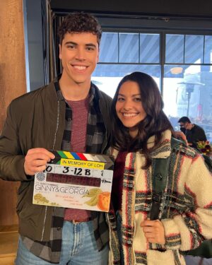 Humberly Gonzalez Instagram - Some 🤳🏽 with some gems!
@gngbts • The show takes the #1 spot of the Nielsen Streaming charts with 2.5 billion minutes watched in its first week alone, that’s impressive 🤯 #GinnyAndGeorgia