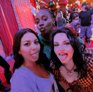 Humberly Gonzalez Instagram - A Very Merry Ginny & Georgia Christmas Special 🎄🎅🏼☃️ 
What are your fave moments this season? how many times did you cry? 🥲 Thank you for keeping us at number 1, thanks for the messages, the edits, the LOVE🧡🤍❤️💙💜💖💚🧡
Being a part of this family has been such a gift and I appreciate you all very very much!!!!
.
.
.
.
@gngbts @netflix #GinnyAndGeorgia