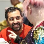 Humza Yousaf Instagram - A real joy to join 🍊 @dundeeunitedct ⚽️ at Tannadice to help out at their Festive Friends lunch. Christmas is a special time of the year, but for some it can be more difficult. To all those in communities across Scotland looking out for others this Christmas, thank you 🙏 Tannadice Park