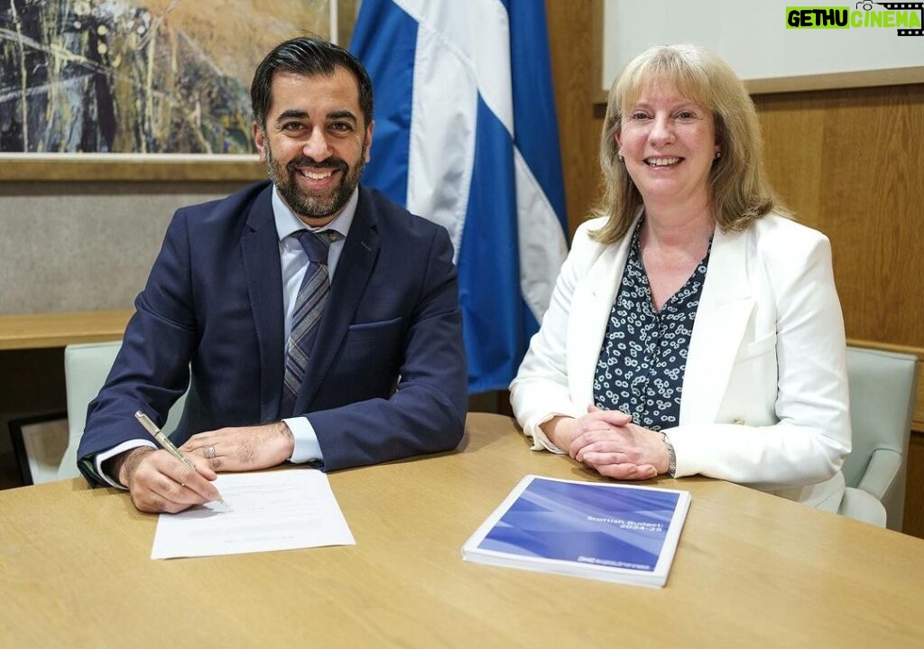 Humza Yousaf Instagram - This week @shonarobisonsnp delivered a budget that reflects our values. That invests in our NHS and public services. Using every lever at our disposal to protect those in Scotland from the worst of Westminster harm. A budget that supports a growing, green and fair economy. Scottish Parliament