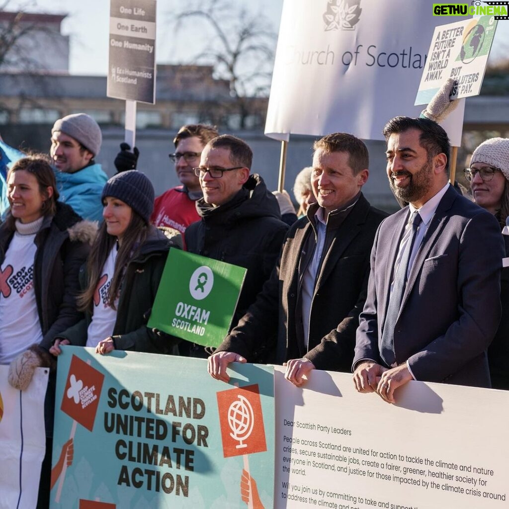 Humza Yousaf Instagram - 🌍 At @scotparl I joined Stop Climate Chaos campaigners to support their calls for climate action and ambition. Scotland will continue to show global leadership on the climate emergency. Accelerating our #netzero transition to ensure we leave a sustainable planet for future generations. The Scottish Parliament