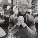 Hunter March Instagram - I’m in Paris and I would LOVE if you guys could give me tips for taking off a beanie and not having my hair look like I stuck my head out of a rocket ship. Thank you so much. Comptoir de la Gastronomie