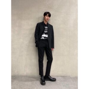 Hwang In-yeop Thumbnail - 4.2 Million Likes - Most Liked Instagram Photos
