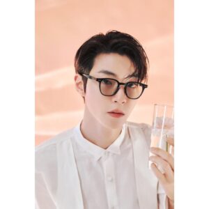 Hwang In-yeop Thumbnail - 4.5 Million Likes - Most Liked Instagram Photos