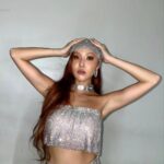 Hwasa Instagram - 내 몸을 이렇게까지 사랑해본적은 처음이였어요 😁 I LOVE MY BODY 활동을 마치며 많은사랑과 에너지를 듬뿍 받았습니다. 부디 이 에너지가 많은분들에게도 닿았기를 기도해요 이 멋진 여정을 함께해준 댄서친구들,우리 스탭들 그리고 @pnation.official 식구분들과 보이지않는곳에서 열심히 서포트해주신 @42psy42 Daddy 😄❤️‍🔥 감사합니다. 누군가가 나의 하루를 망치려고 하거든 사랑할래 지구 끝까지 🩷🫧