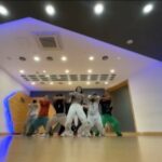 Hwasa Instagram – ‘LEMON’ DANCE PRACTICE 🍋🎁