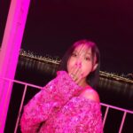 Hwasa Instagram - P 🤟🏼💗 #발렌티노PinkPP #ValentinoPinkPPCollection @maisonvalentino